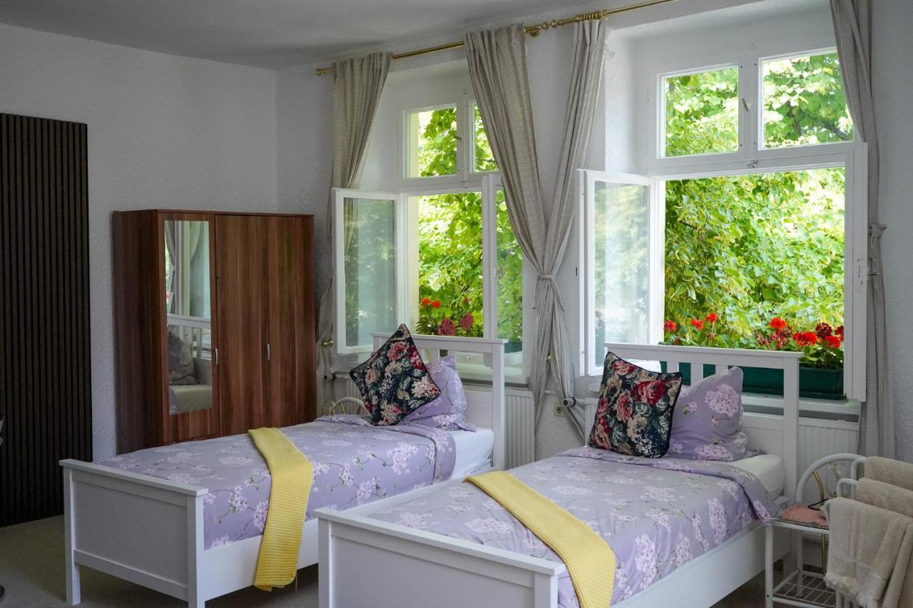 Cafe Alice & Pension Gmbh Potsdam Ngoại thất bức ảnh